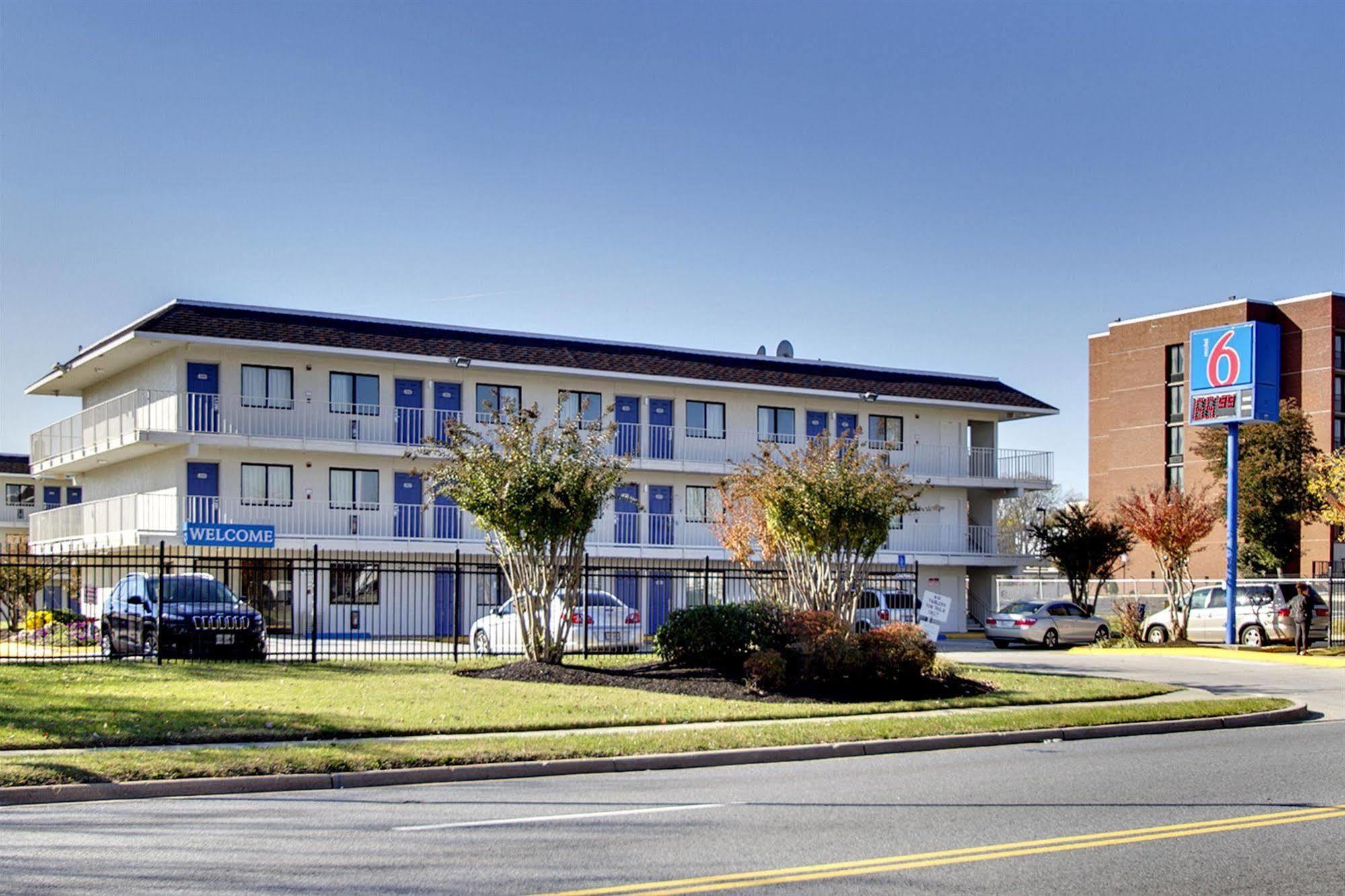 Motel 6-Capitol Heights, Md - Washington Largo Exteriér fotografie